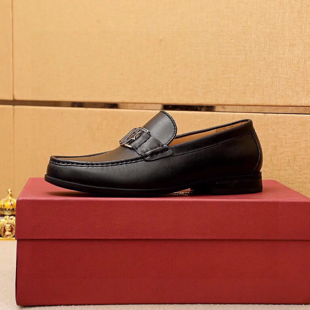 Men's shoes 💰480 💐 Product trademark: Ferragamo "Ferragamo" casual leather shoes Regular size: 38-44 (45🉑️customized) Product materials: Selected imported first-layer calfskin upper + luxury hardware buckle, imported water-dyed cow leather lining. Strong three-dimensional visual effect, original outsole color: 3⃣️seed leather materials available